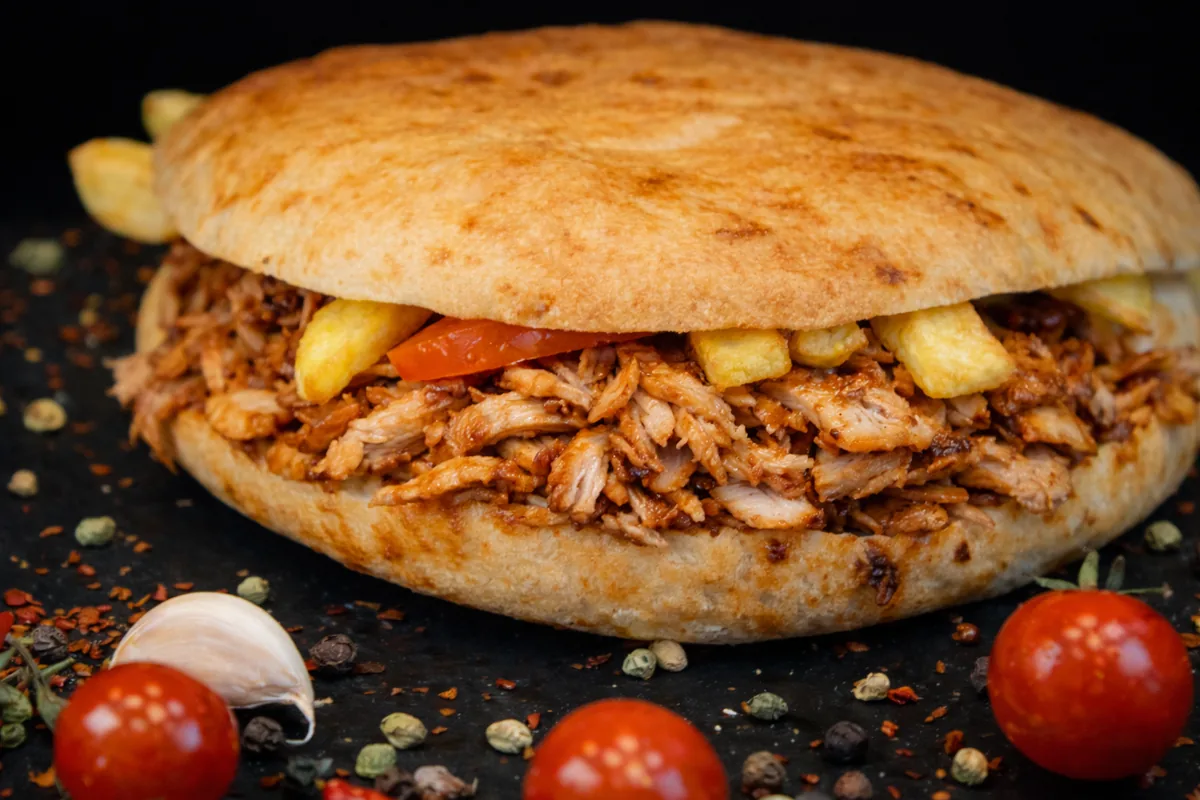 Chicken doner tombik sandwich
